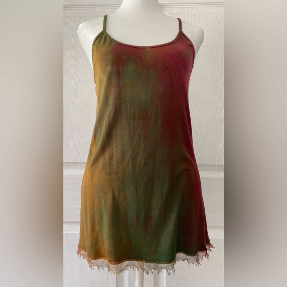 Cielo Women’s Long Tie Dye Tank with Raw Fringe Hem Size S TB